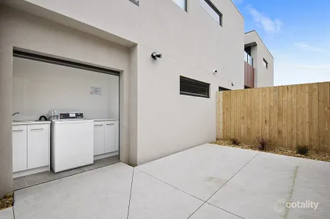 Property photo of 25 Moffatt Crescent Hoppers Crossing VIC 3029