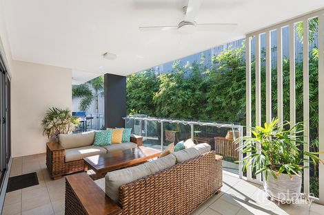 Property photo of 2/62 Love Street Bulimba QLD 4171