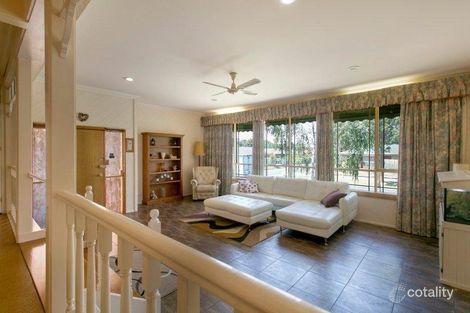 Property photo of 30 Excelsior Drive Frankston North VIC 3200