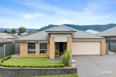 6 Cray St, Horsley, NSW 2530