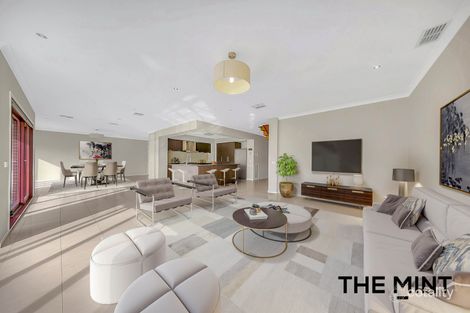 Property photo of 30 Eildon Circuit South Morang VIC 3752