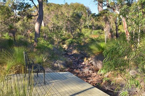 Property photo of 16 Three Bears Place Yallingup WA 6282