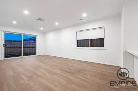 Property photo of 6 Khaki Street Clyde VIC 3978