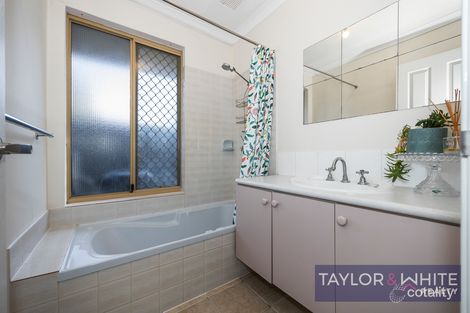 Property photo of 18 Serpentine Gardens Clarkson WA 6030