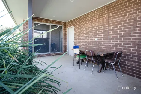 Property photo of 2 Victoria Cross Parade Wodonga VIC 3690