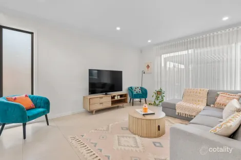 Property photo of 7 Linoak Avenue Lalor VIC 3075