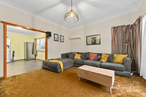 Property photo of 11 Heyes Place Mowbray TAS 7248