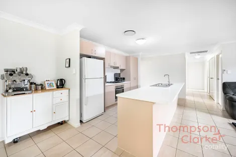 Property photo of 8 Golden Whistler Avenue Aberglasslyn NSW 2320