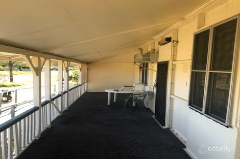 14 Garden St, Yuleba, QLD 4427