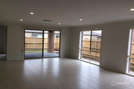 Property photo of 23 Canopy Grove Cranbourne East VIC 3977