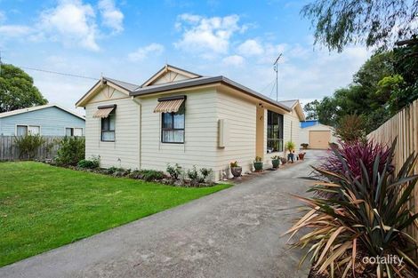 5 Gallipoli Pde, Apollo Bay, VIC 3233