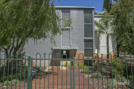 Property photo of 24/226 Whatley Crescent Maylands WA 6051