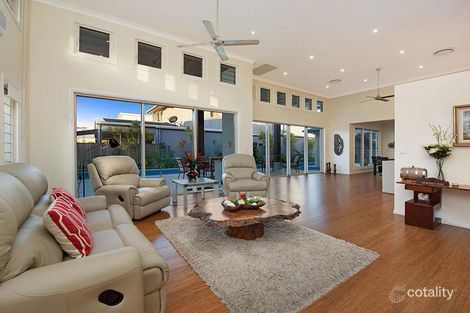 Property photo of 5 Bega Place Parrearra QLD 4575