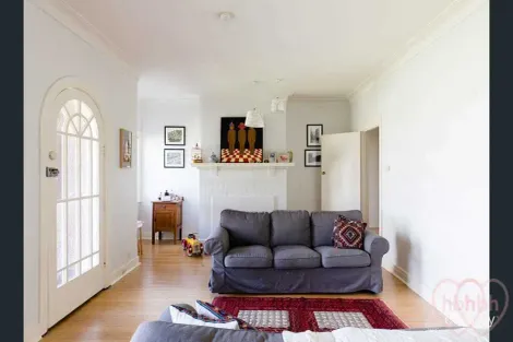 Property photo of 8 Macquarie Street Barton ACT 2600