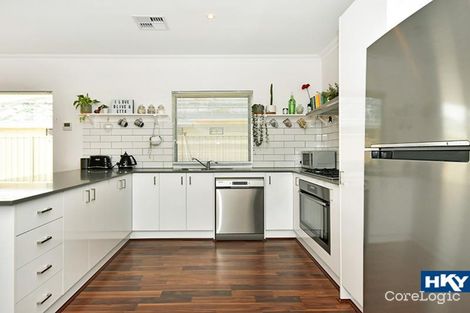 Property photo of 17 Avana Loop Caversham WA 6055