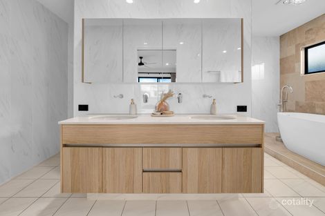 Property photo of 68 Raceview Avenue Hendra QLD 4011