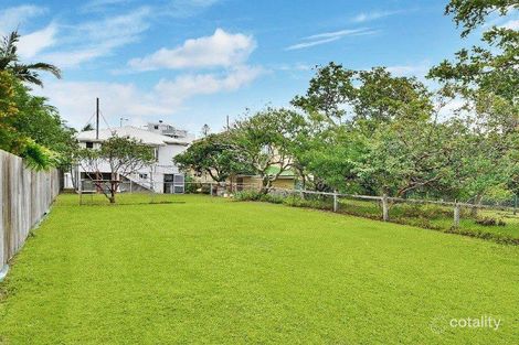 Property photo of 21 Leeding Terrace Caloundra QLD 4551
