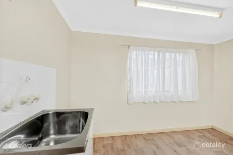 Property photo of 13 Keithalan Avenue Victor Harbor SA 5211