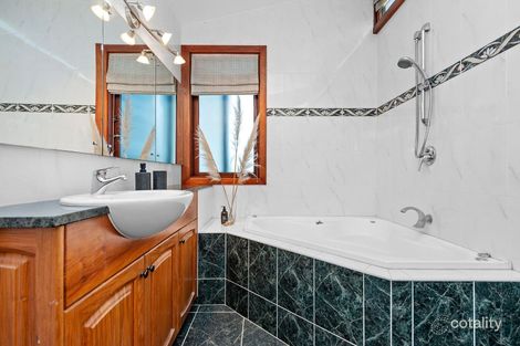 Property photo of 362 The Esplanade Speers Point NSW 2284
