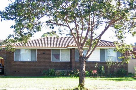 586 Smithfield Rd, Greenfield Park, NSW 2176