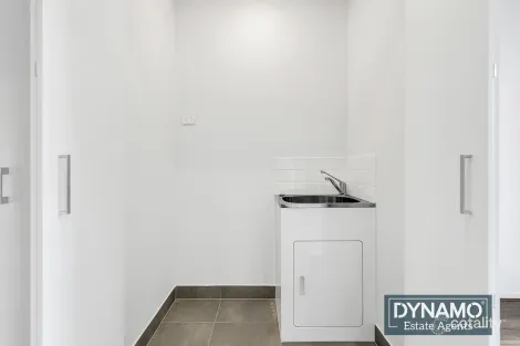 Property photo of 4 Earthshine Walk Wollert VIC 3750