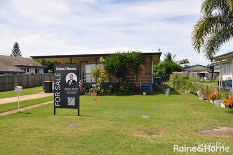 Property photo of 15 Moura Crescent Barney Point QLD 4680