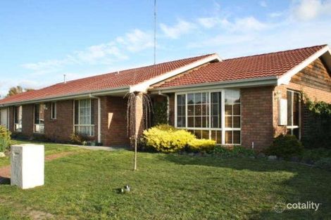 29 Avoca Cres, Alfredton, VIC 3350