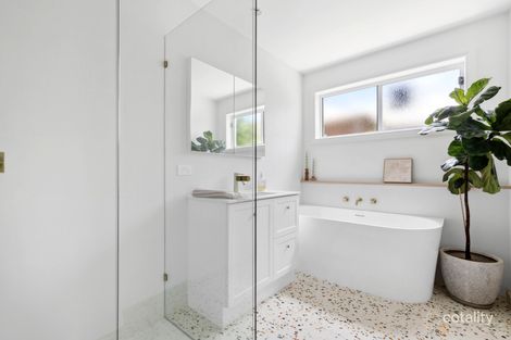 Property photo of 4-5 Highgrove Court Ocean Grove VIC 3226