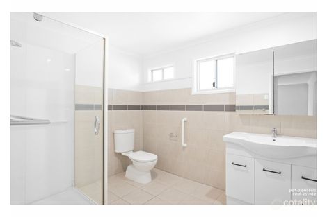 Property photo of 58 Stenlake Avenue Kawana QLD 4701