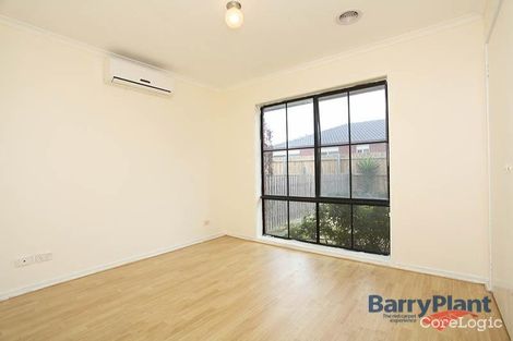 Property photo of 8 Flamingo Court Narre Warren South VIC 3805