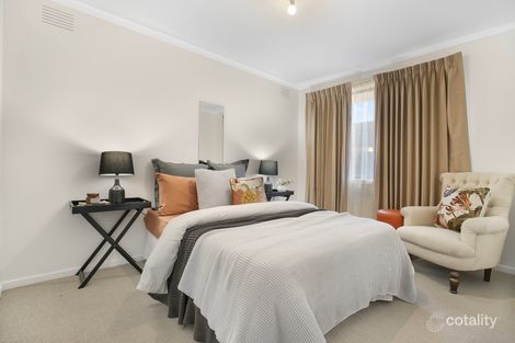 Property photo of 11 Midholm Court Thomastown VIC 3074