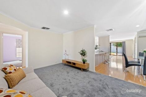 Property photo of 21 Parri Link Noarlunga Downs SA 5168