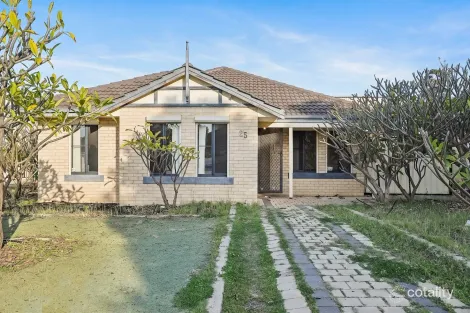 25 Bark Cir, Kenwick, WA 6107