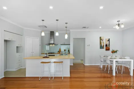 Property photo of 6 Greenfields Drive Epping VIC 3076