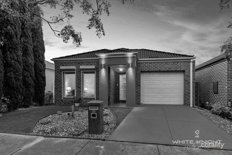 Property photo of 35 Daly Circuit Caroline Springs VIC 3023