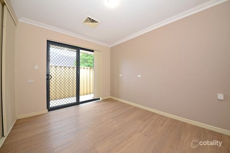 Property photo of 15 St Fillans Bend Wanneroo WA 6065