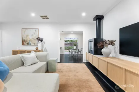 Property photo of 8 Sevenoaks Avenue Croydon VIC 3136