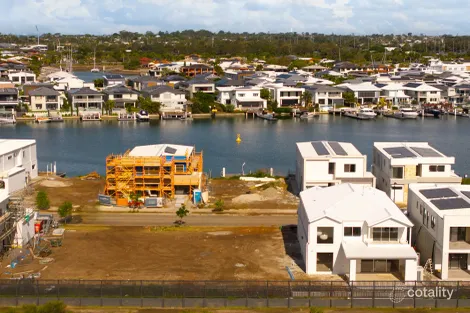Property photo of 215 Coolum Parade Newport QLD 4020