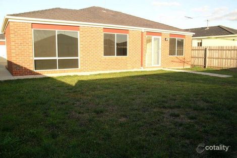 Property photo of 3 Cadell Place Berwick VIC 3806