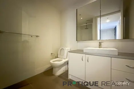 Property photo of 705/95 Berkeley Street Melbourne VIC 3000