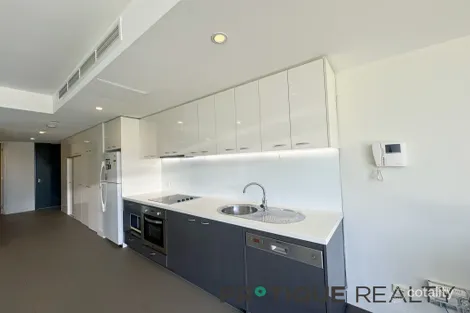 Property photo of 705/95 Berkeley Street Melbourne VIC 3000