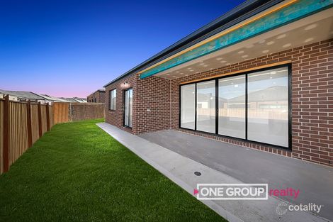 Property photo of 5 Pinot Crescent Wollert VIC 3750
