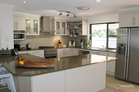 Property photo of 49 Geoffrey Thomas Drive Tannum Sands QLD 4680