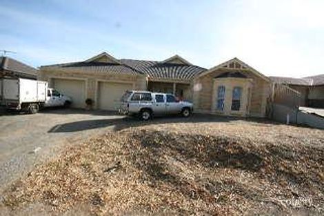 54 Jimmy Watson Dr, Woodcroft, SA 5162