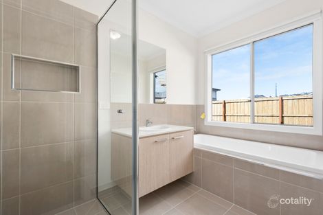Property photo of 6 Mentelle Street Mount Duneed VIC 3217