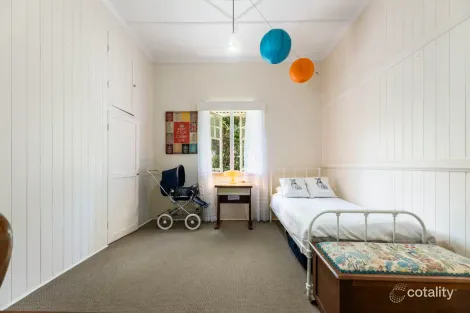 Property photo of 43 Geoffrey Street Mount Lofty QLD 4350