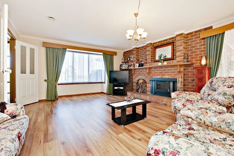 Property photo of 37 De Lisle Avenue Sunbury VIC 3429