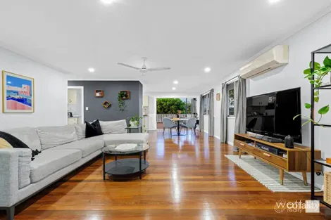 Property photo of 11 Dibbil Street Chermside West QLD 4032