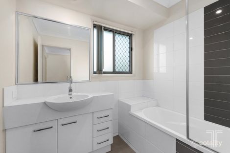 Property photo of 27/2-24 Macarthy Road Marsden QLD 4132