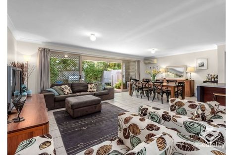 Property photo of 101 Coutts Street Bulimba QLD 4171